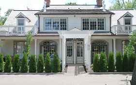 124 On Queen Hotel & Spa